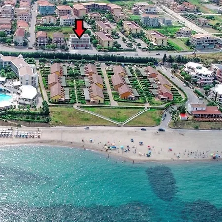 Red's Aparthotel 4*