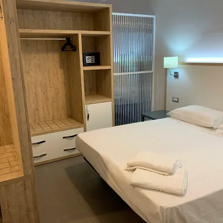 Red's Aparthotel 4*