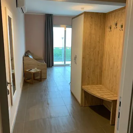 Red's Aparthotel Torre Melissa